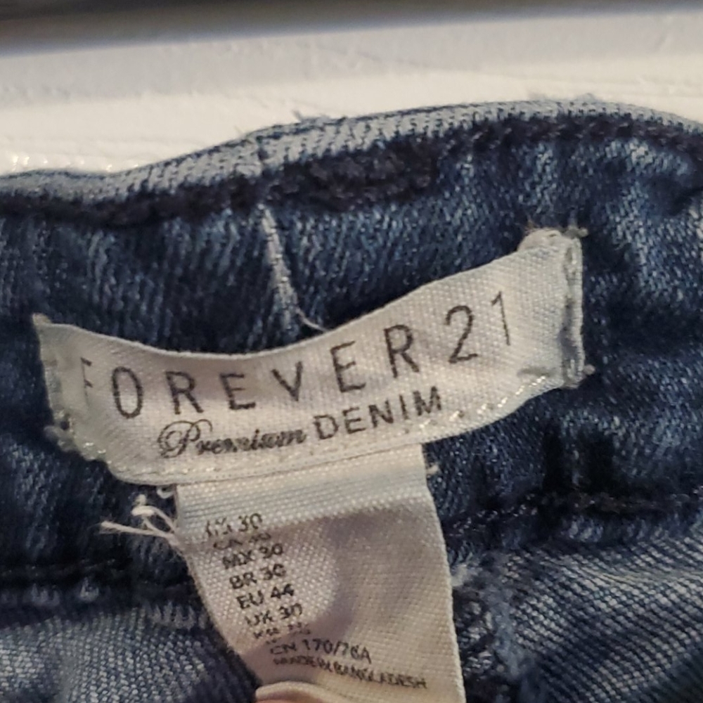 Forever 21 Denim Jeans - Picture 2 of 3